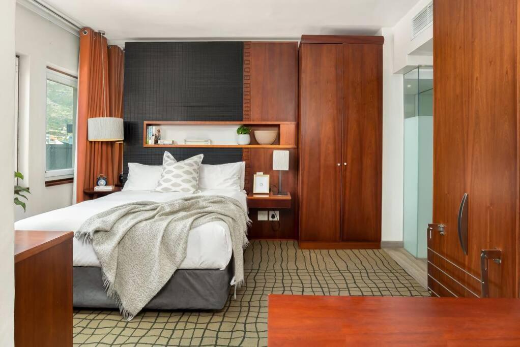 Central Modern City Escape Apartment! Fokváros Kültér fotó